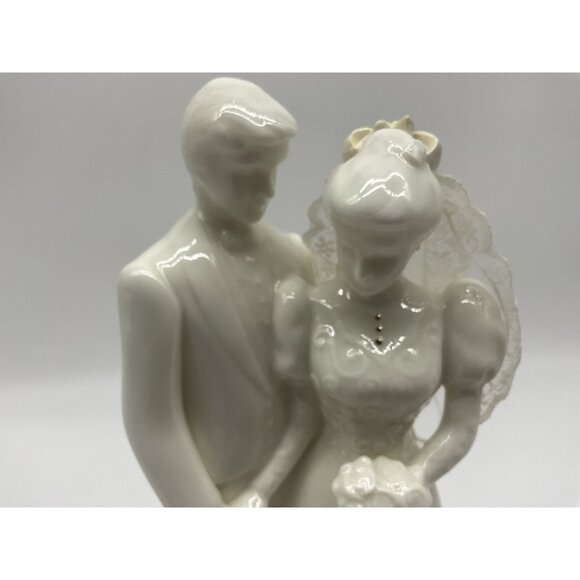 San Francisco Music Box Company Vintage Musical Bride & Groom Porcelain Collecti - Picture 5 of 15